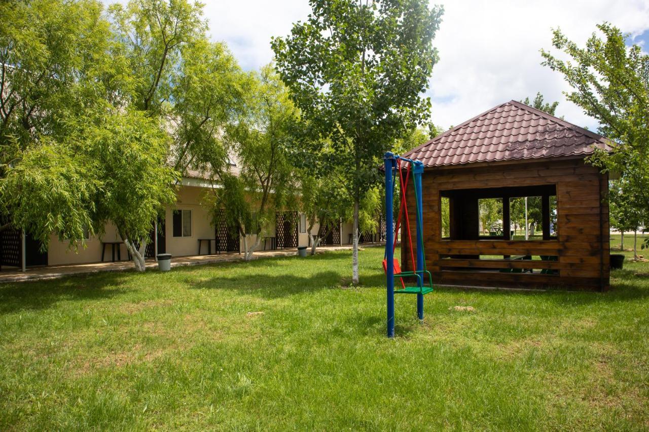 База Відпочинку "Сонячна" Primorskoye Εξωτερικό φωτογραφία