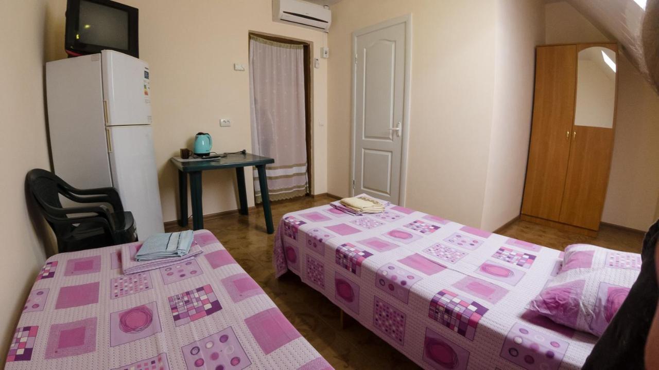 База Відпочинку "Сонячна" Primorskoye Εξωτερικό φωτογραφία