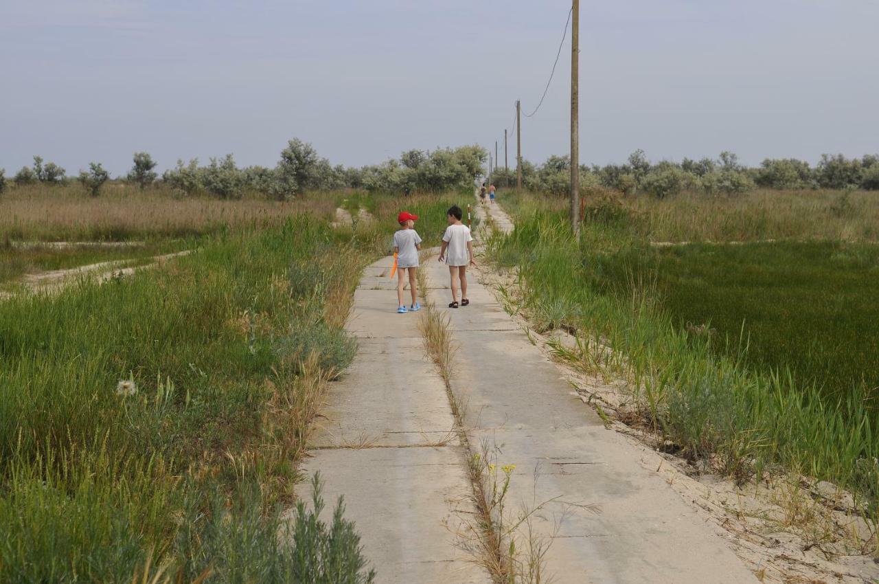 База Відпочинку "Сонячна" Primorskoye Εξωτερικό φωτογραφία